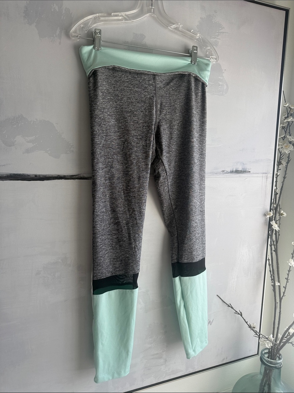 Victoria’s Secret PINK Ultimate Leggings Gray Mint Colorblock Mesh Logo Tape
